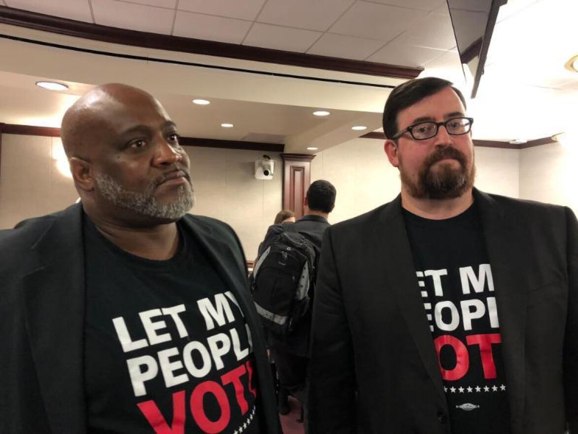 Advocates of Amendment 4.